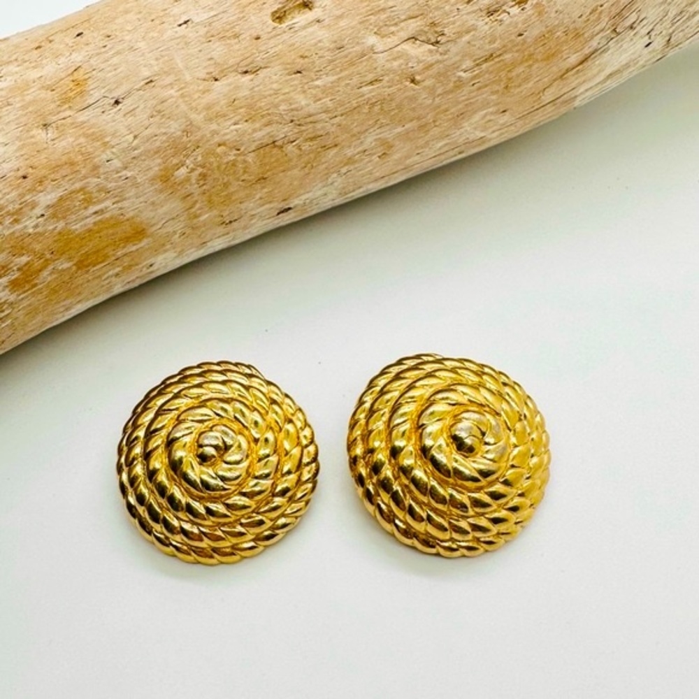 Vintage CINER Coiled Rope Earrings